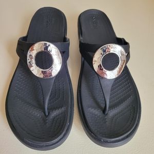 Crocs slide